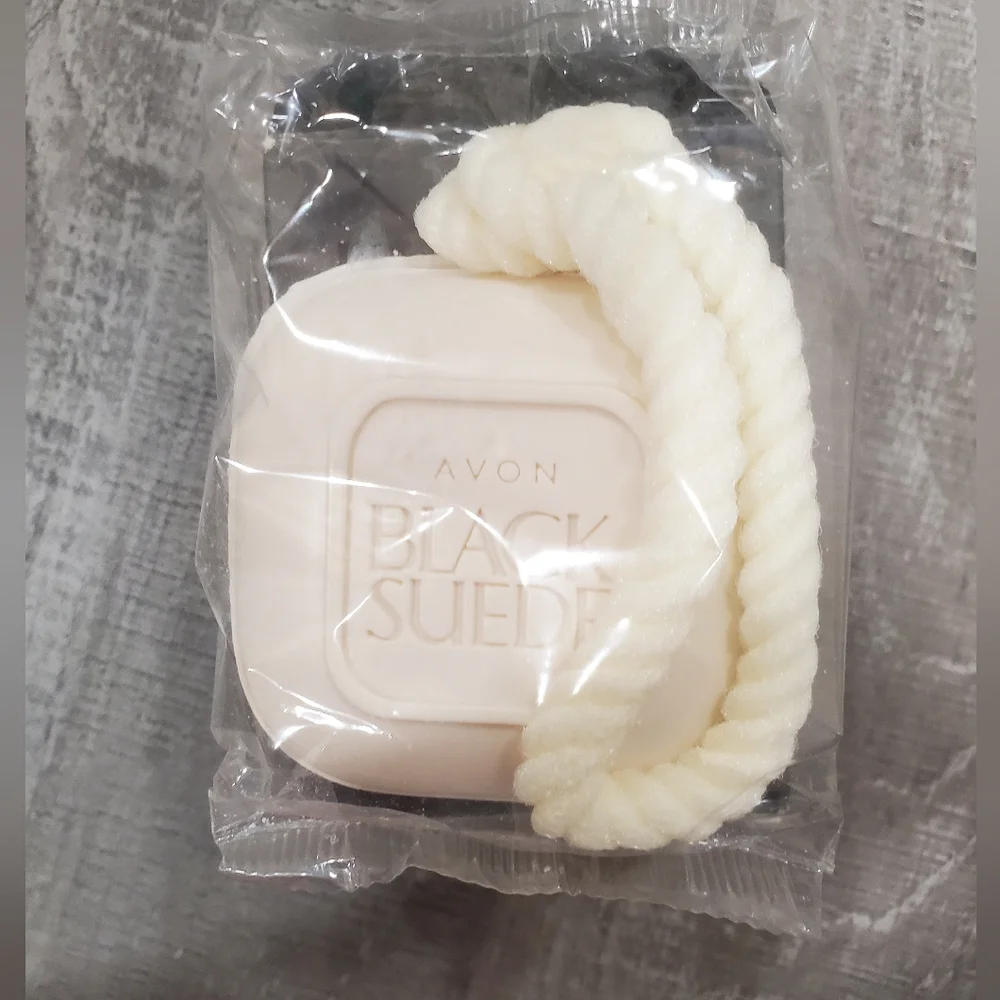 Avon Black suede soap on a rope 5 Oz